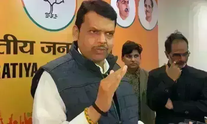 देवेंद्र फडणवीस ने सराहा सुप्रीम कोर्ट का फैसला, कहा- जनता से माफी मांगे सरकार देवेंद्र फडणवीस ने सराहा सुप्रीम कोर्ट का फैसला, कहा- जनता से माफी मांगे सरकार