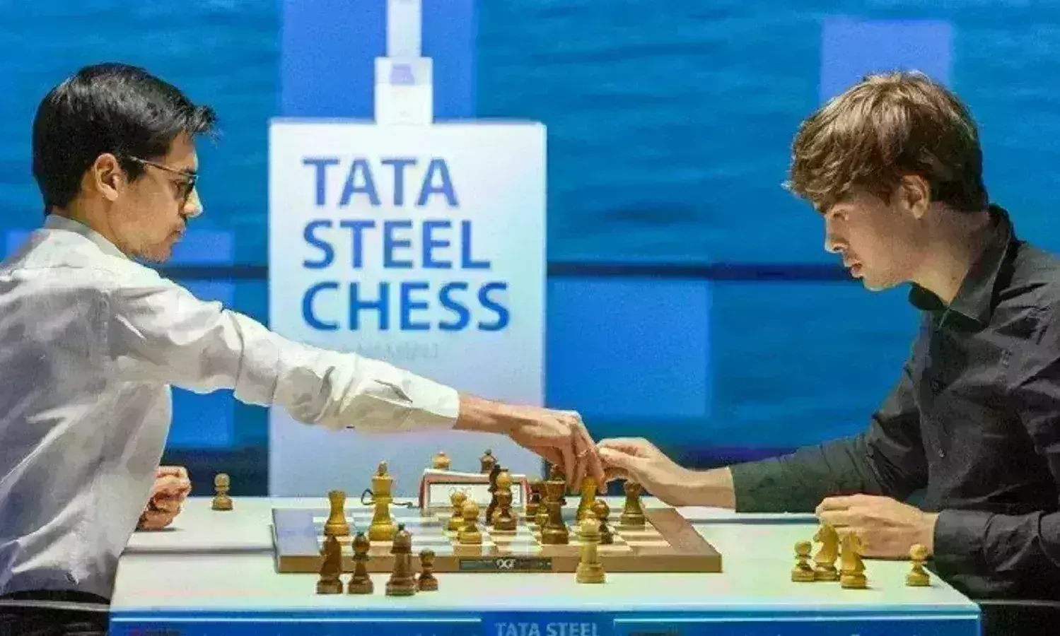 Tata Steel Chess : विदित ने नंबर एक शतरंज खिलाड़ी मैग्नस कार्लसन को ड्रॉ पर रोका