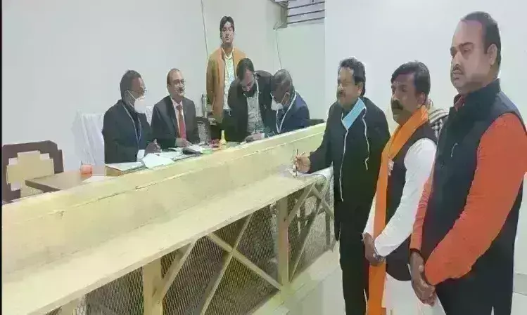 भाजपा ने अखिलेश के सामने केंद्रीय मंत्री को दिया टिकट, बघेल कभी मुलायम सिंह के रहे खास सिपहसलार