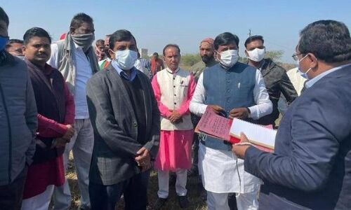 ग्वालियर में लगेगी शहीद की प्रतिमा, राजमंत्री ने कहा- तत्परता से किया जाए कार्य ग्वालियर में लगेगी शहीद की प्रतिमा, राजमंत्री ने कहा- तत्परता से किया जाए कार्य