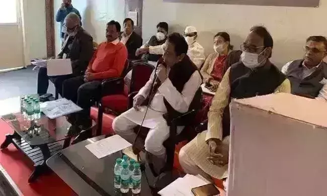 कांग्रेस मिशन 2023 में जुटी, शुरू किया घर-घर चलो अभियान, मंत्री सारंग ने कसा तंज कांग्रेस मिशन 2023 में जुटी, शुरू किया घर-घर चलो अभियान, मंत्री सारंग ने कसा तंज