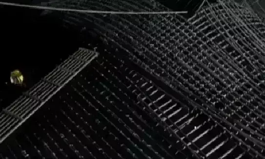 पुणे में निर्माणाधीन इमारत धराशाही, 7 मजदूरों की मौत, 8 घायल