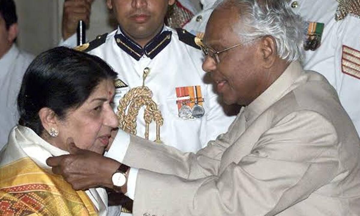 मानो सम्मान और पुरुस्कार कम पड़ गए हो...