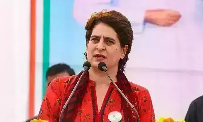 प्रियंका गांधी ने कहा- महिलाओं को अपनी पसंद के कपड़े पहनने का हक प्रियंका गांधी ने कहा- महिलाओं को अपनी पसंद के कपड़े पहनने का हक