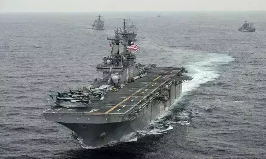 रूस ने तीन तरफ से यूक्रेन को घेरा, काला सागर में आगे बढ़े युद्धपोत