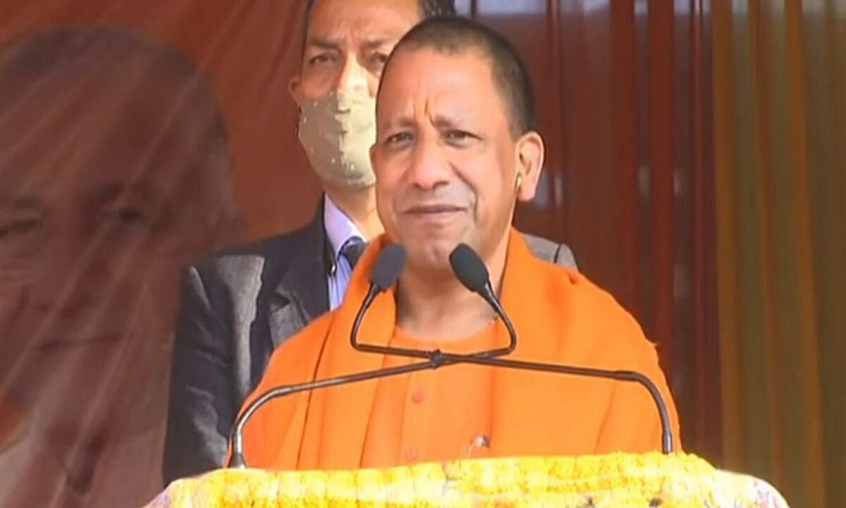 योगी सरकार ने 9 मंत्रियों की किस्मत आज EVM में होगी कैद, मतदान जारी