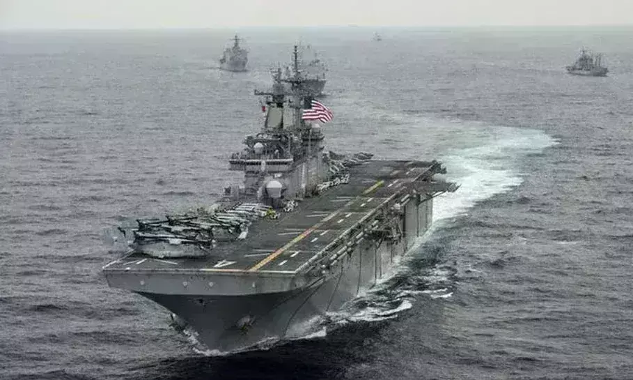 रूस ने तीन तरफ से यूक्रेन को घेरा, काला सागर में आगे बढ़े युद्धपोत