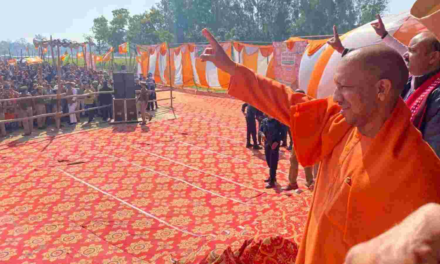 योगी आदित्यनाथ ने किया वादा, भाजपा सरकार माफियाओं पर चलाती रहेगी बुलडोजर