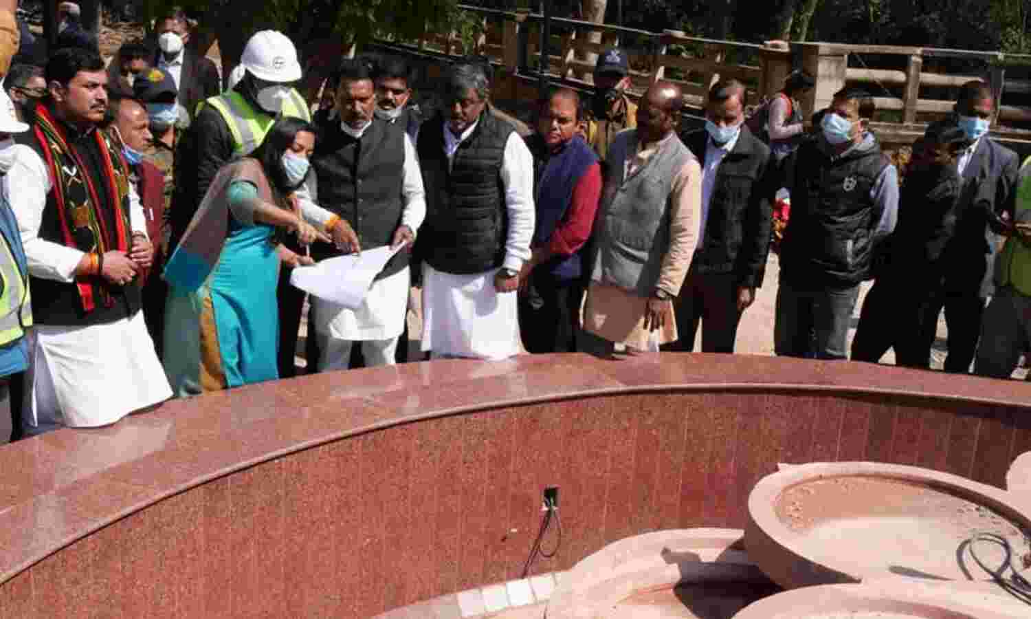 गुणवत्ता के साथ समयावधि में पूरे हों विकास कार्य : प्रभारी मंत्री सिलावट