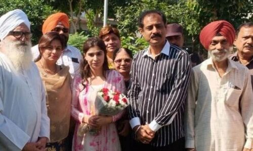 राबिया ने संभाली पिता नवजोत सिद्धू के प्रचार की कमान, सीएम चन्नी पर किया कटाक्ष