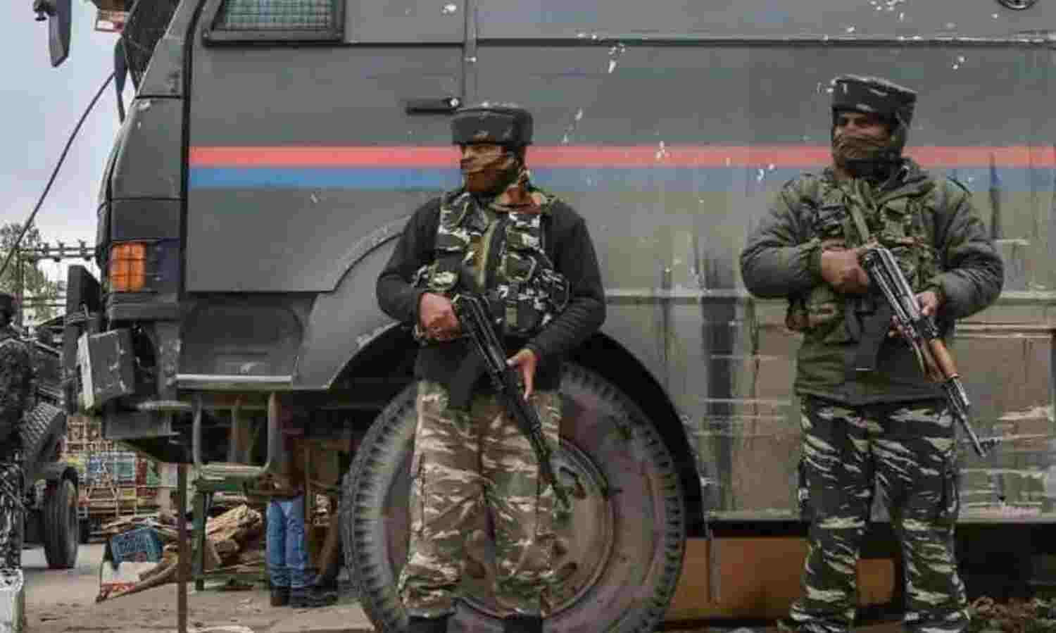 बारामुला से अल-बद्र के तीन आतंकी गिरफ्तार, हथियार व गोलाबारूद भी बरामद बारामुला से अल-बद्र के तीन आतंकी गिरफ्तार, हथियार व गोलाबारूद भी बरामद