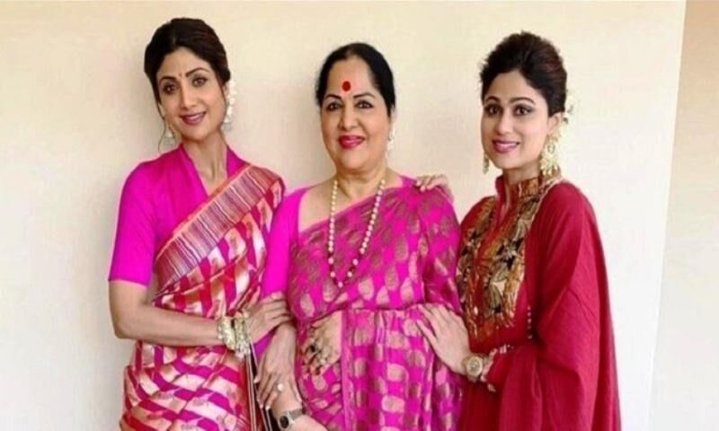 शिल्पा शेट्टी की बढ़ी मुश्किलें, माँ और बहन शमिता के साथ समन जारी