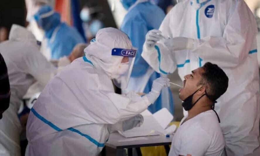 देश में तेजी से घट रही नए संक्रमितों की संख्या, 24 घंटों में 33 हजार मरीज