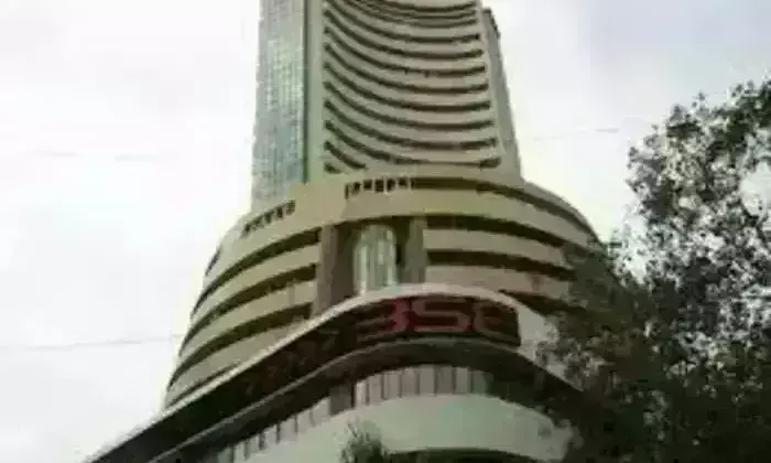 शेयर बाजार में गिरावट के बाद रिकवरी, सेंसेक्स में 1650 अंक की उछाल