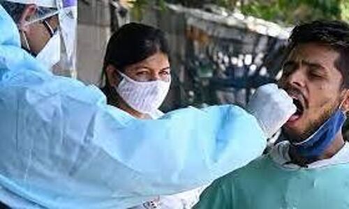 देश में घटी कोरोना संक्रमण की संख्या, 24 घंटे में कोरोना के 30,615 नए मरीज