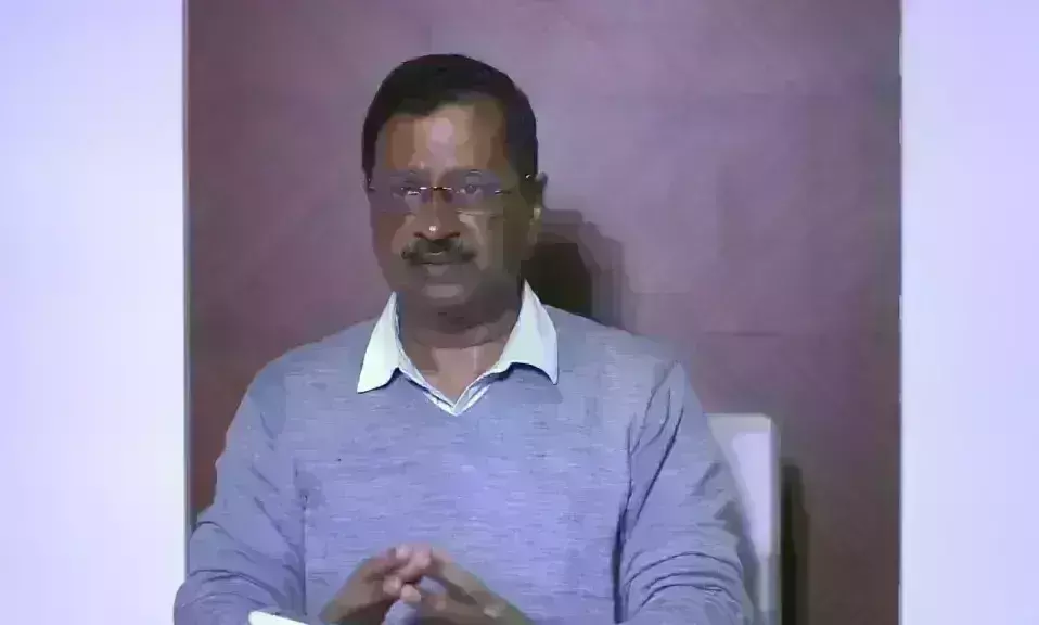 अरविंद केजरीवाल ने कुमार विशवास के आरोप पर तोड़ी चुप्पी, कहा -हास्य कवि है, कविता की होगी