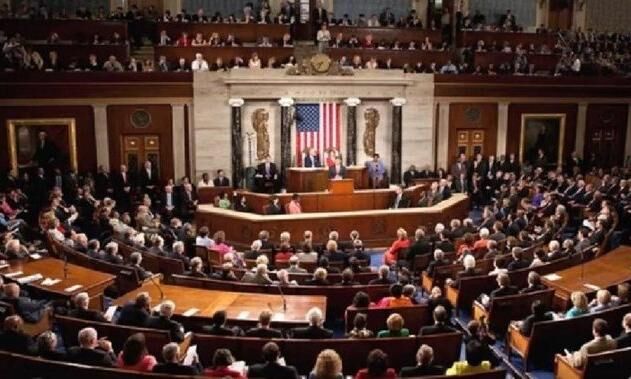 अमेरिकी सीनेट ने यूक्रेन के समर्थन में पास किया प्रस्ताव, बाइडन लगा सकेंगे रूस पर पाबंदियां