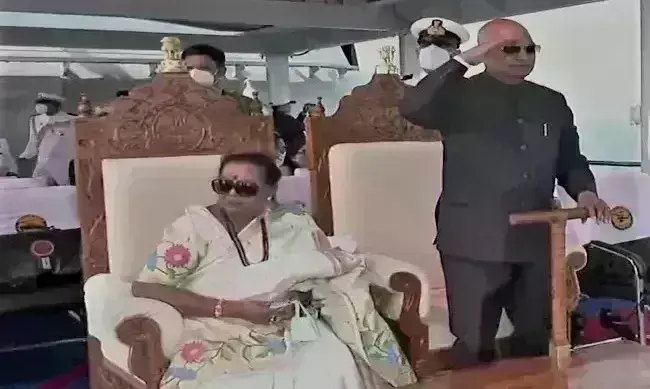 प्रेसिडेंट फ्लीट रिव्यू में नौसेना ने दिखाई ताकत, 60 जहाज और पनडुब्बियां हुई शामिल