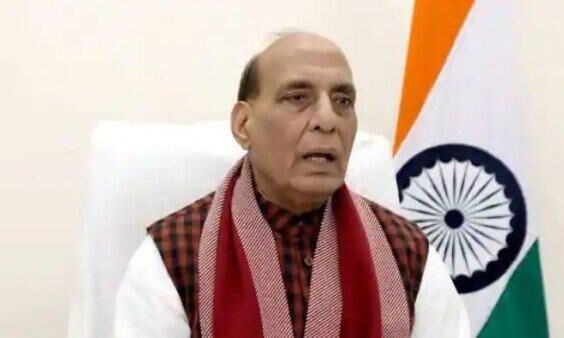 यूक्रेन संकट पर रक्षा मंत्री ने बताया भारत का रुख, छात्रों की वापसी पर कही ये...बात