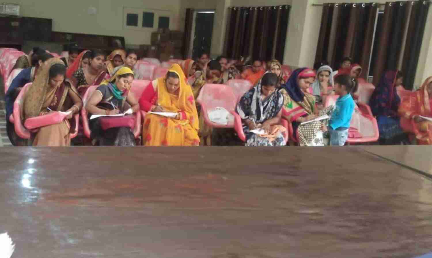 चालीस महिलाओं ने लिया उद्योग सखी का प्रशिक्षण