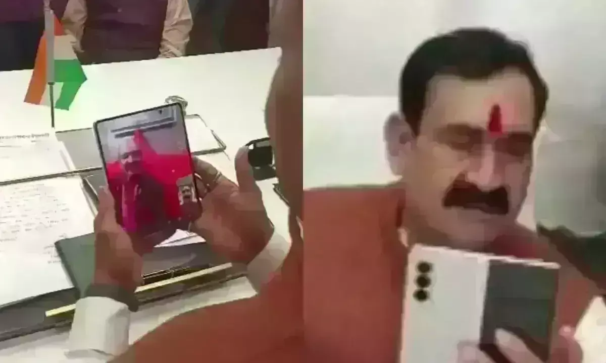 गृहमंत्री ने प्रदीप मिश्रा से की चर्चा,  कहा- आपके आशीर्वाद से चल रही है सरकार