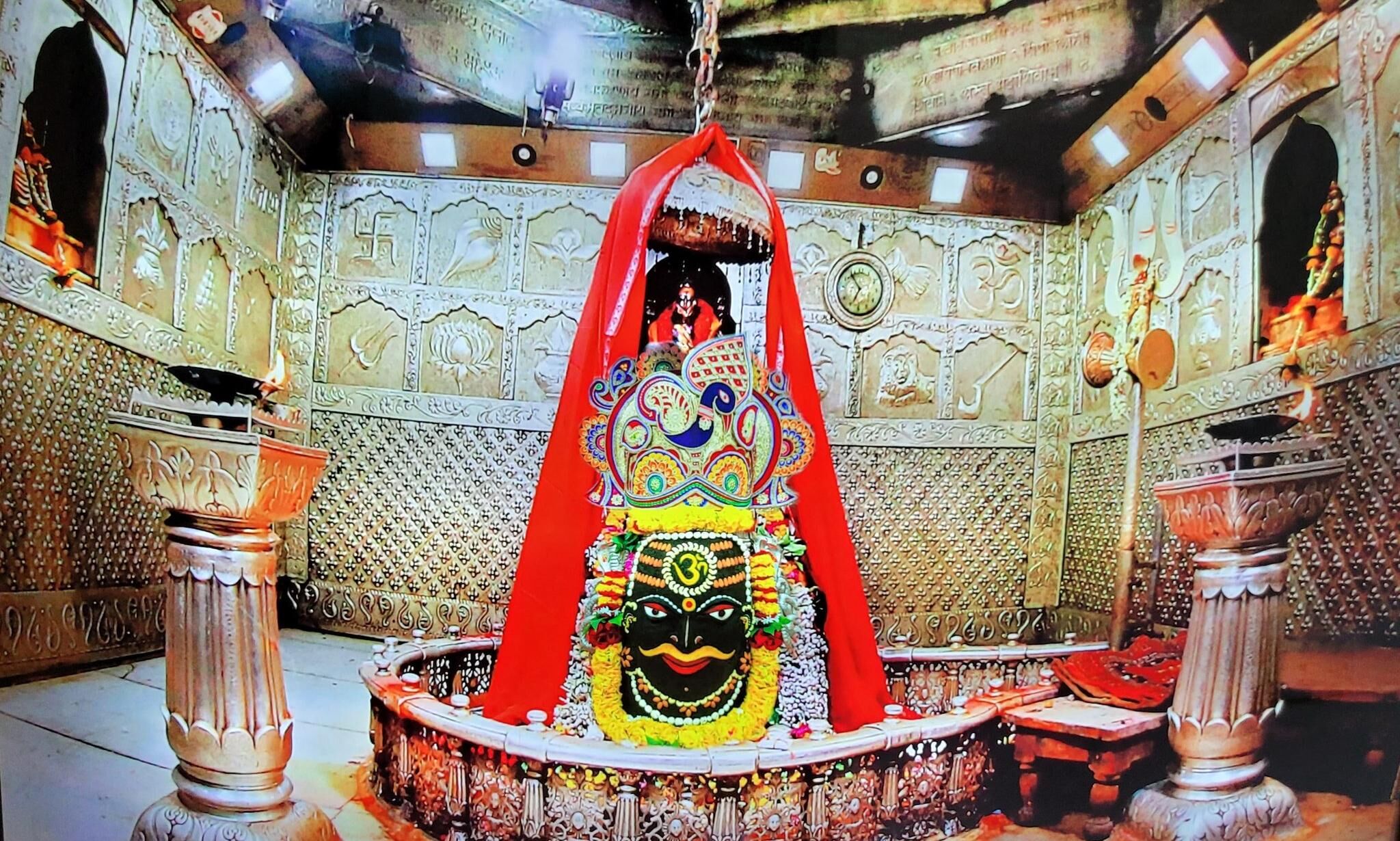 शिवरात्रि पर महाकाल मंदिर में दर्शन के लिए उमड़े भक्त, सुरक्षा कड़ी