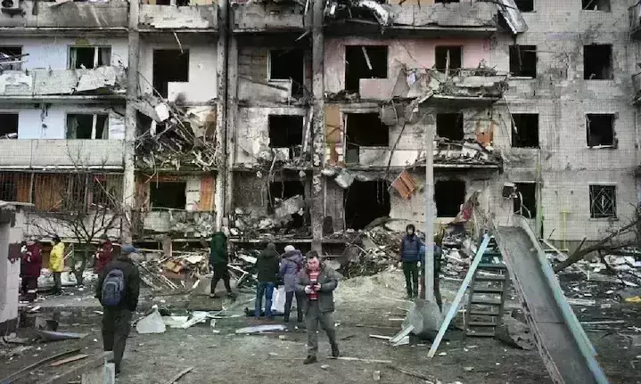 रूस ने सातवें दिन कीव और खारकीव को निशाना बनाया, एयरट्रूपर्स को उतारा रूस ने सातवें दिन कीव और खारकीव को निशाना बनाया, एयरट्रूपर्स को उतारा