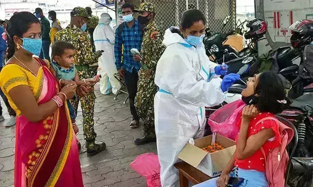 देश में आज फिर घटी नई संक्रमितों की संख्या, 24 घंटों में 6,561 नए मरीज देश में आज फिर घटी नई संक्रमितों की संख्या, 24 घंटों में 6,561 नए मरीज