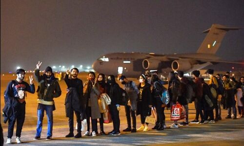 यूक्रेन से अब तक 10,348 भारतीय छात्र लौटे, 24 घंटों में 16 और उड़ानें तय