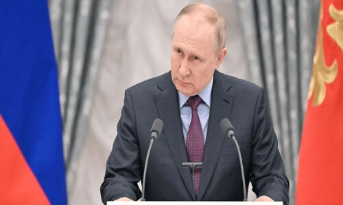 पुतिन ने नाटो सहित पश्चिमी देशों को दी धमकी, कहा - नो फ़्लाई ज़ोन का विचार छोड़ दें