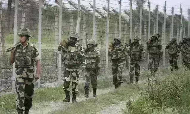 मुर्शिदाबाद में बीएसएफ जवान ने साथी को मारी गोली, फिर की आत्महत्या