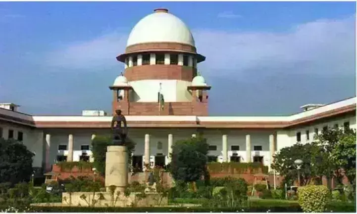 कोरोना से मौत का नकली प्रमाणपत्र दे रहे है डॉक्टर, सुप्रीम कोर्ट ने जताई नाराजगी कोरोना से मौत का नकली प्रमाणपत्र दे रहे है डॉक्टर, सुप्रीम कोर्ट ने जताई नाराजगी