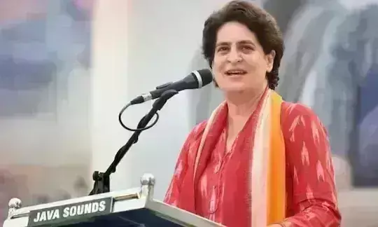 उप्र में नहीं चला प्रियंका गांधी का लड़की हूँ लड़ सकती हूँ का नारा, सिर्फ 2 सीटों पर बढ़त