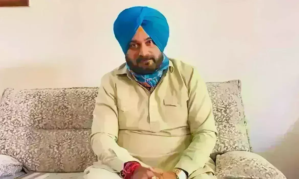 नवजोत सिद्धू ने कसा तंज, कहा- मेरी राह में गड्ढे खोदने वाले खुद ही गड्ढे में गिर गए