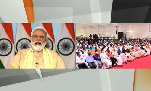 महात्मा गांधी के आदर्शों से प्रेरित होकर मातृभूमि का जन्म हुआ था : प्रधानमंत्री