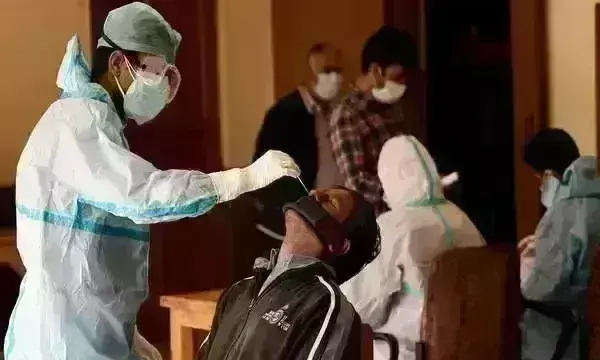 24 घंटों में कोरोना संक्रमण से 67 मरीजों की मौत, 1,938 नए संक्रमित मिले