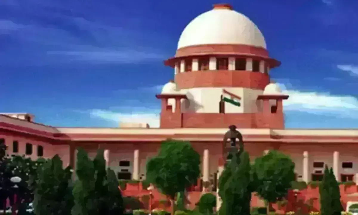 हिजाब मामले में मुस्लिम पर्सनल लॉ बोर्ड पहुंचा सुप्रीम कोर्ट हिजाब मामले में मुस्लिम पर्सनल लॉ बोर्ड पहुंचा सुप्रीम कोर्ट