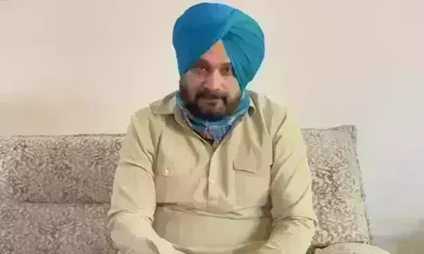 पंजाब में नवजोत सिद्धू ताकत दिखाने में जुटे, हाईकमान से असंतुष्ट नेताओं की बुलाई बैठक