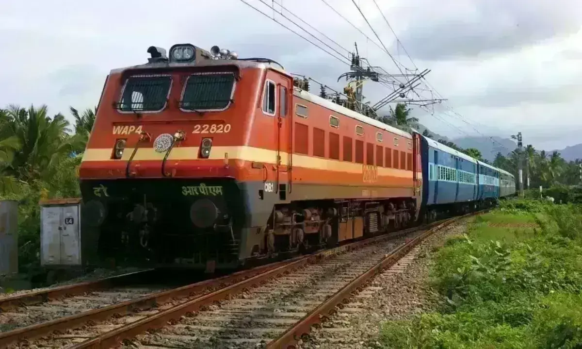 गोरखपुर-बाराबंकी रेलवे ट्रेक पर लगेगा कवच, आमने-सामने खुद रुक जाएंगी ट्रेनें