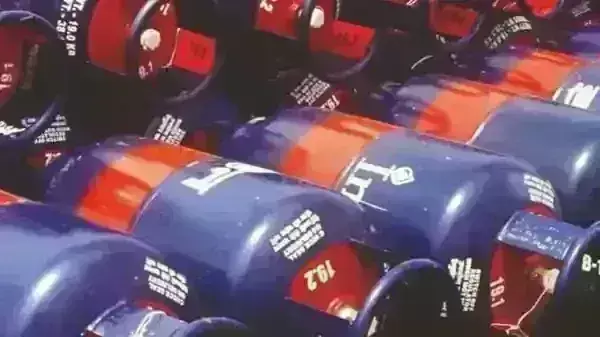 बजट 2025 से पहले बड़ी राहत, गैस सिलेंडर हो गया सस्ता