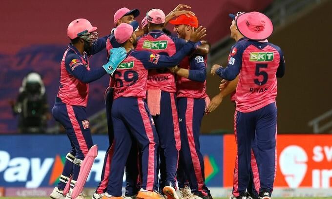 मुम्बई इंडियंस लगातार दूसरा मैच हारी, राजस्थान रॉयल्स ने 23 रन से हराया