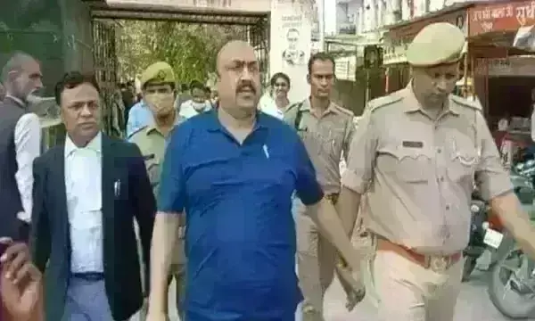 आजम खान के करीबी सपा नेता युसूफ मलिक ने रामपुर कोर्ट में किया सरेंडर