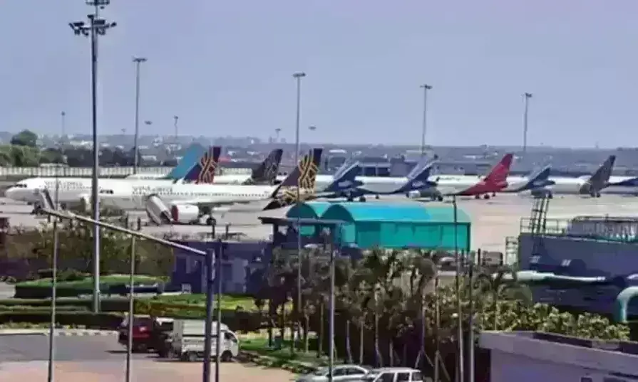 अमौसी एयरपोर्ट पर कस्टम ने पकड़ा तस्कर, 1 करोड़ 68 लाख का गोल्ड बार बरामद