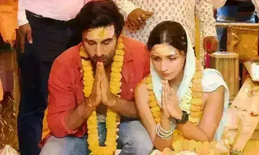 रणबीर कपूर-आलिया भट्ट कल लेंगे सात फेरे, गणेश पूजन के साथ शुरू हुई शादी की रस्में