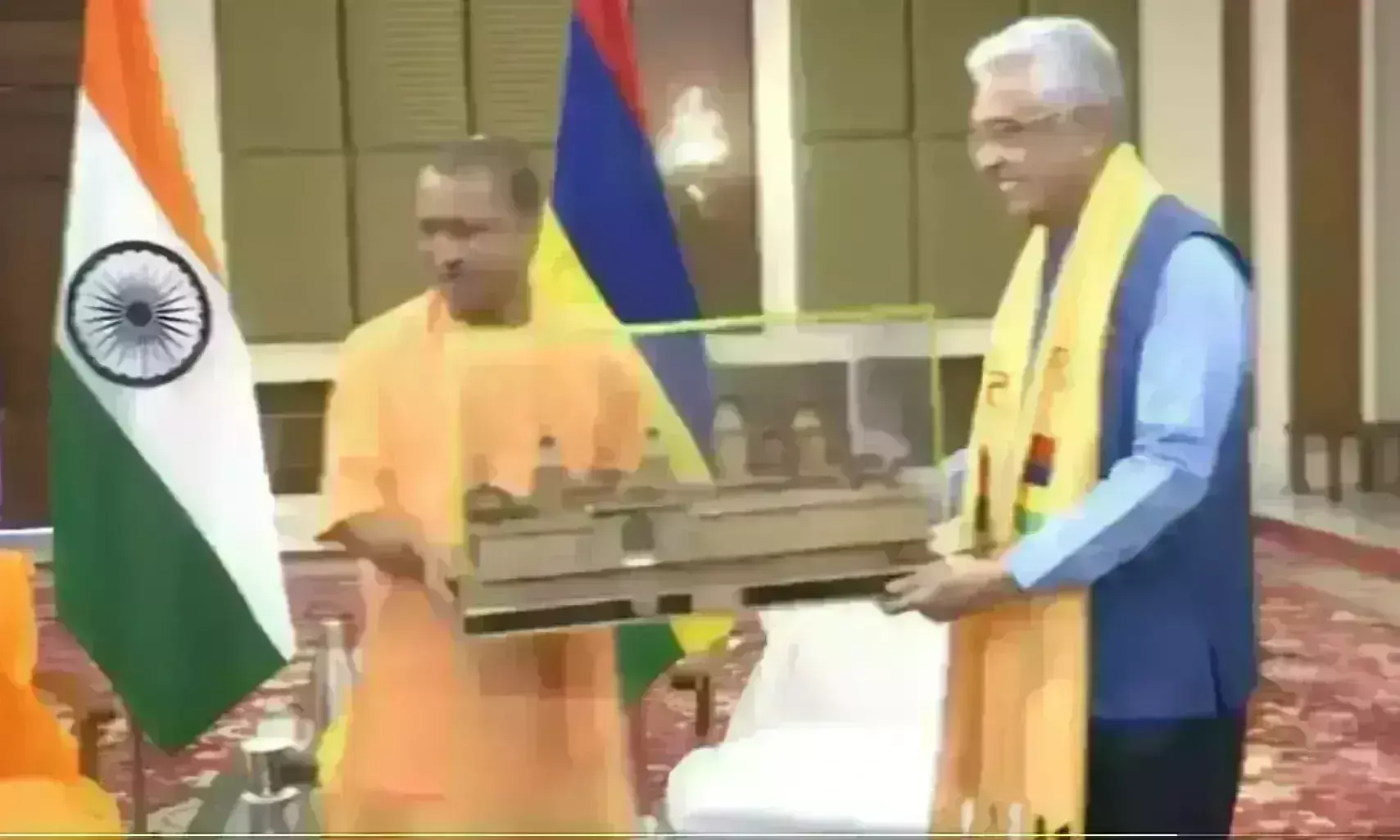 मॉरीशस के PM से योगी आदित्यनाथ ने की मुलाकात, निवेश-व्यापार सहित कई मुद्दों पर चर्चा