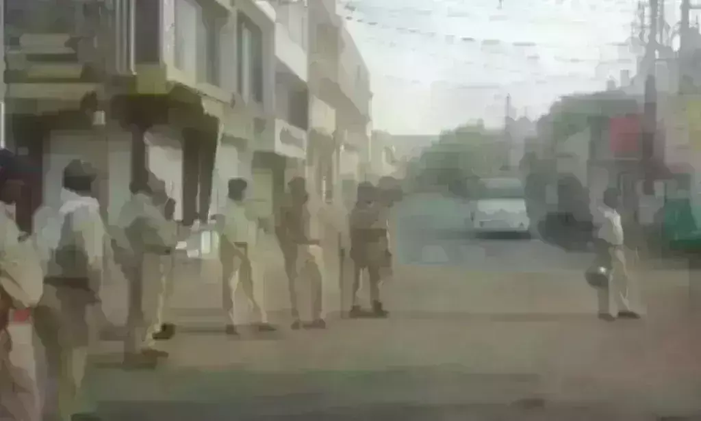 खरगोन में 15 दिन बाद खुली अनाज और कपास मंडी, कर्फ्यू में मिली ढील