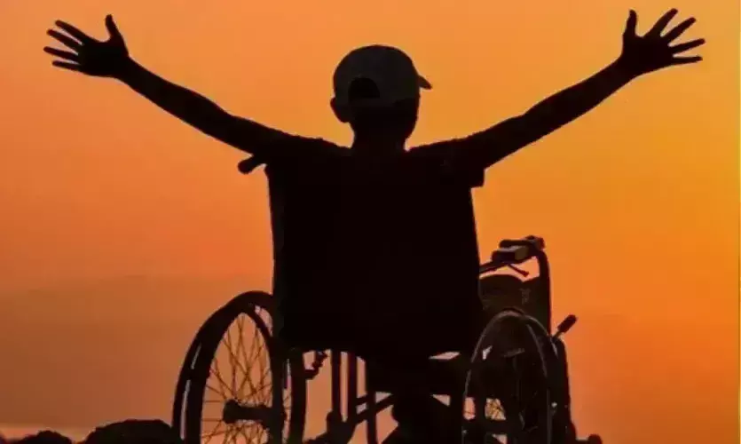 दिव्यांगजनों के लिए विशेष विद्यालयों में होगी स्मार्ट क्लास की व्यवस्था