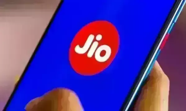 जियो के 24.3 लाख एक्टिव ग्राहक बढ़े, ब्रॉडबैंड ग्राहक 10 लाख के पार
