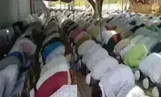 मुख्यमंत्री योगी की अपील का असर, ईद पर पहली बार सड़कों पर नहीं हुई नमाज़
