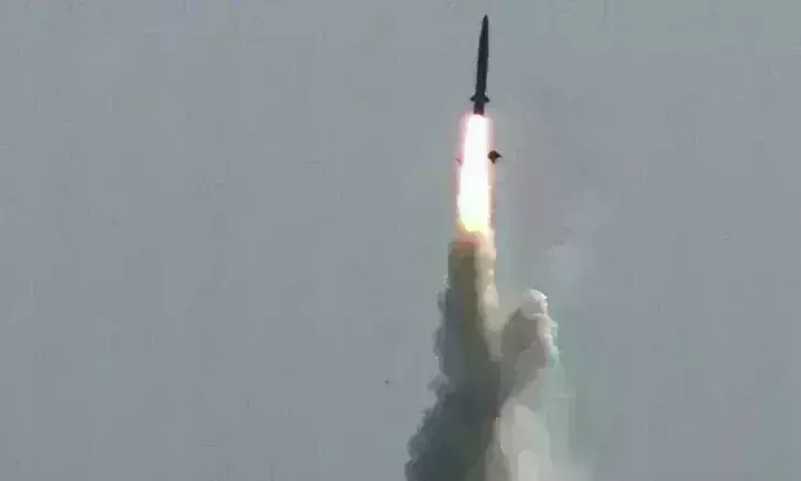 उत्तर कोरिया की पाबंदियों को चुनौती, फिर दागी मिसाइल, अज्ञात लक्ष्य को बनाया निशाना